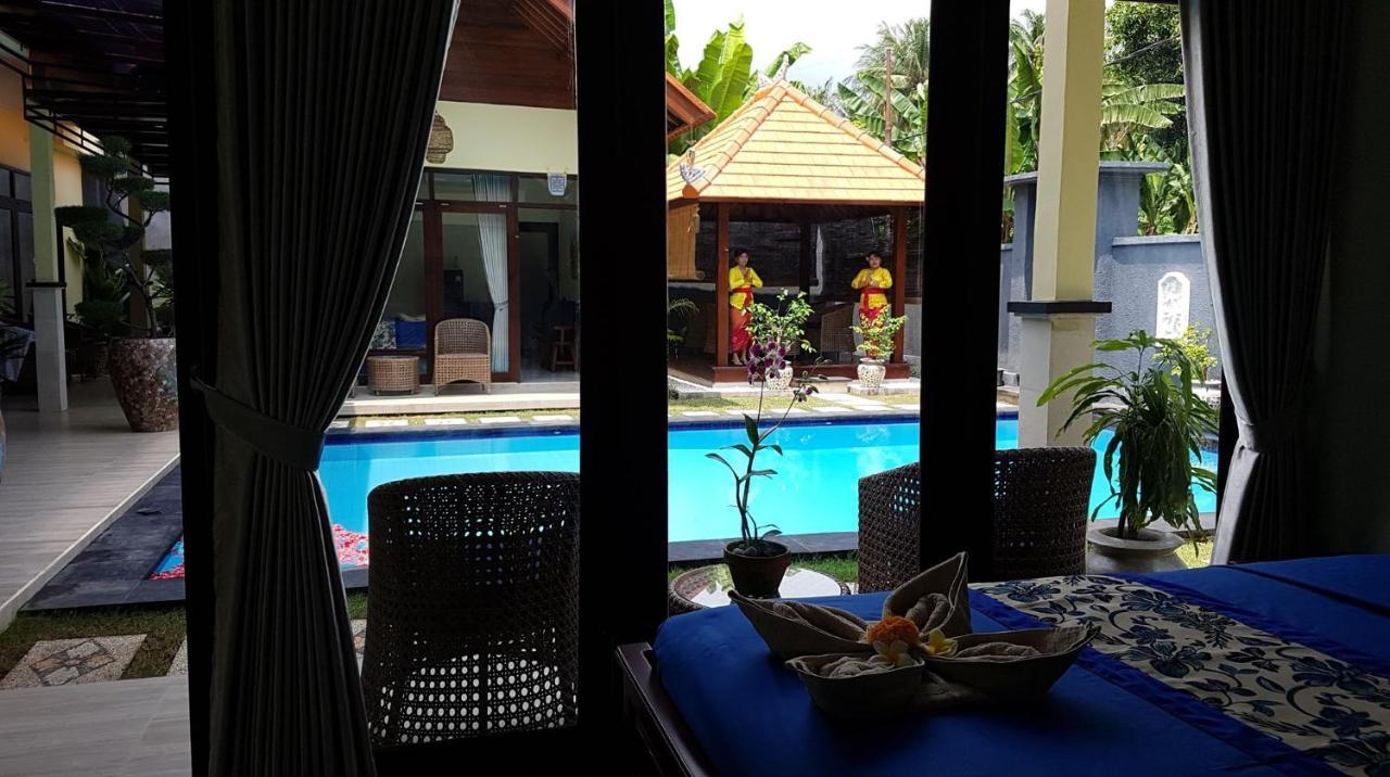 Mias Jungle House Hotel Lovina Exterior foto
