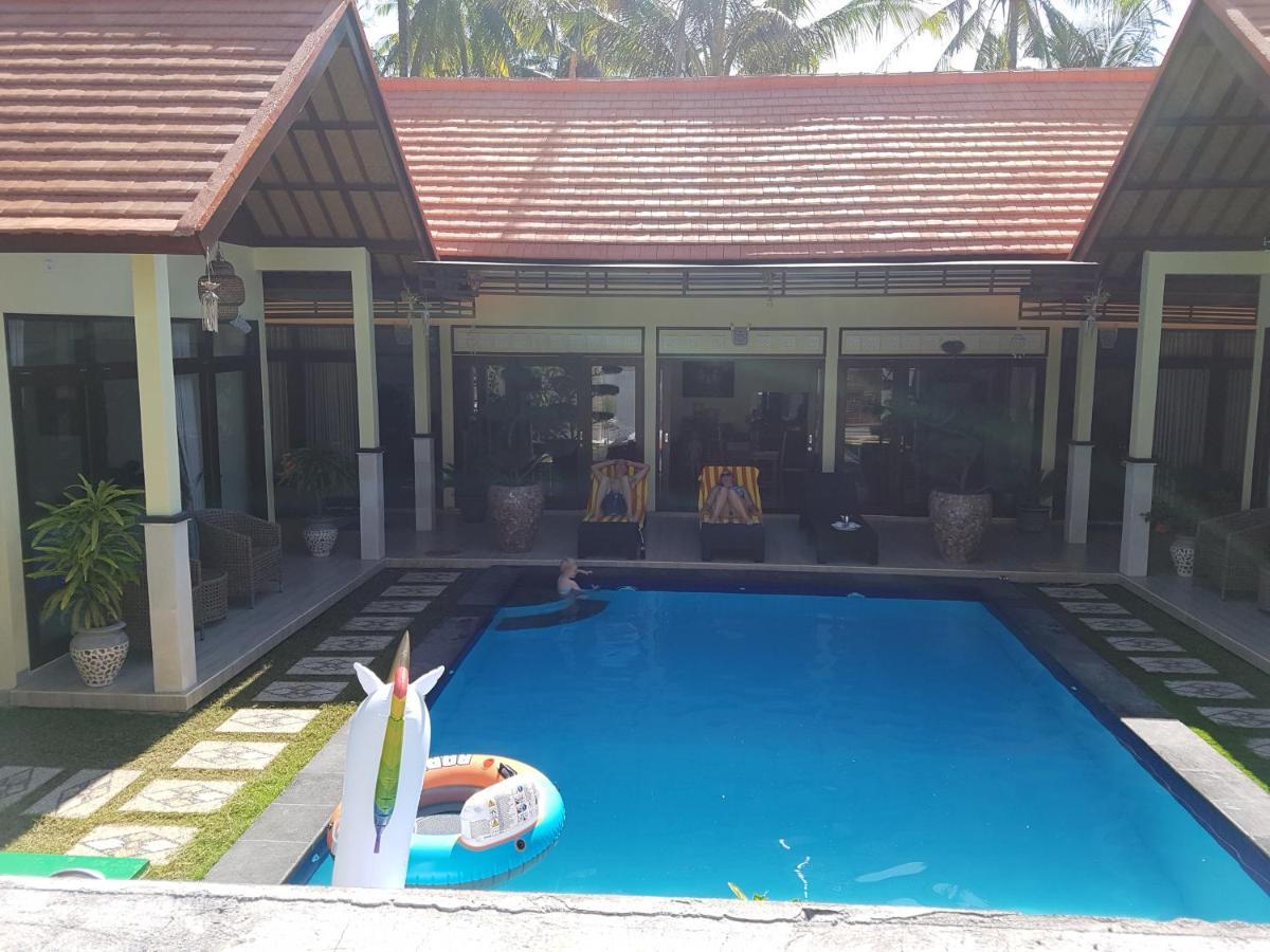 Mias Jungle House Hotel Lovina Exterior foto