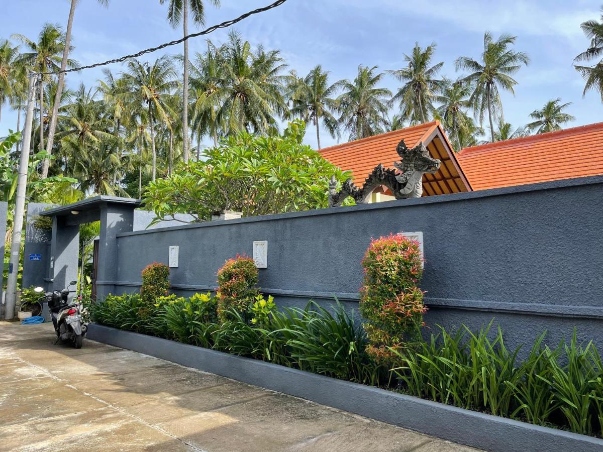 Mias Jungle House Hotel Lovina Exterior foto